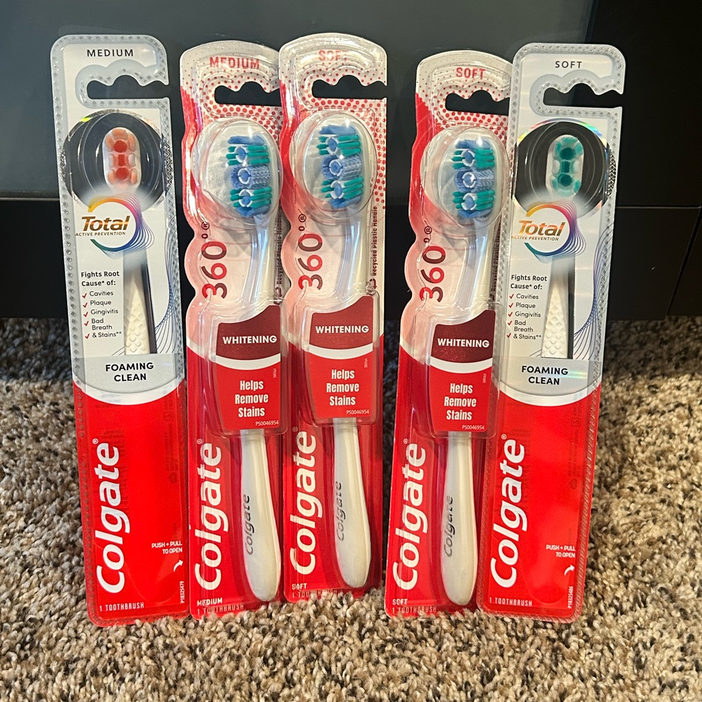 Colgate 360 Toothbrush Bundle